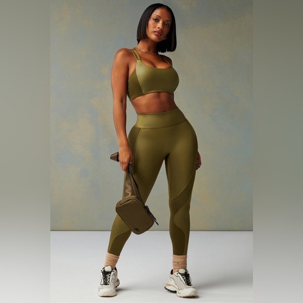 Fabletics Motion365+ Contour High-Waisted Legging in Dark Moss Shine Size Medium